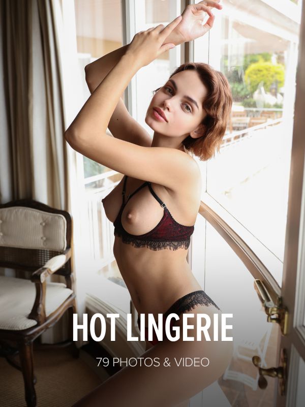 Ariela - Hot Lingerie x80 4000px (02-02-2019)