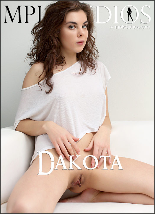 Dakota - Dakota - 80 pictures - 4000px (15 Jan, 2015)