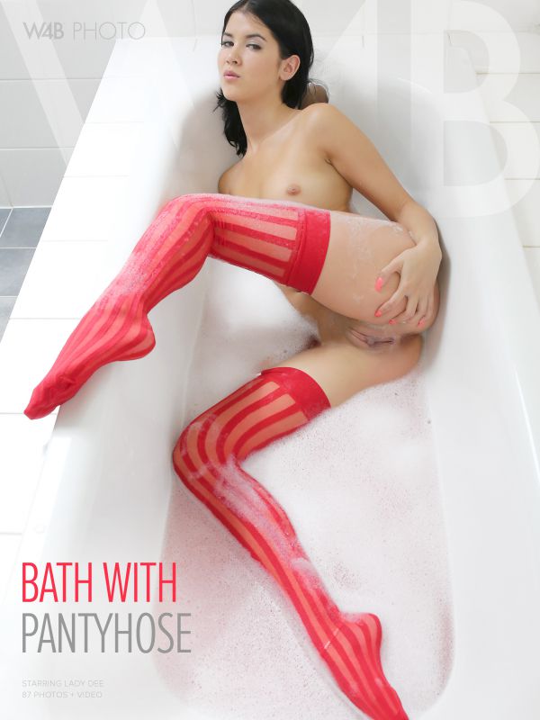  Lady Dee - Bath with Pantyhose - 87 pic
